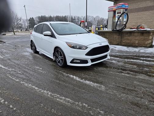 2016 Ford Focus ST Base