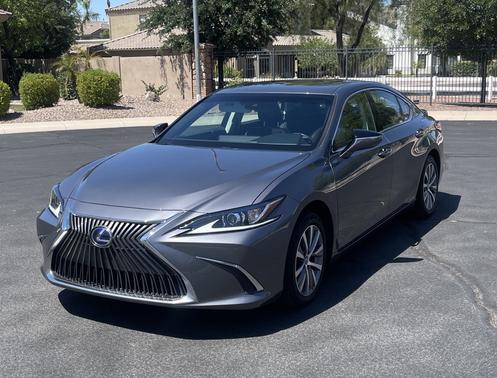 2021 Lexus ES 300h Base