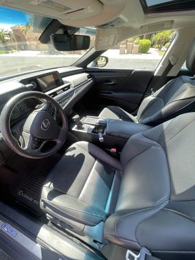 2021 Lexus ES 300h Base