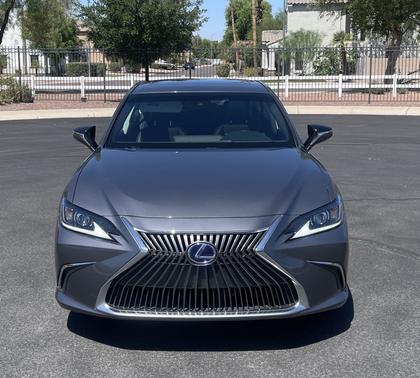 2021 Lexus ES 300h Base