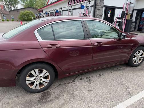 Red 2009 Honda Accord LX-P