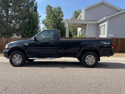 2002 Ford F-150 XLT