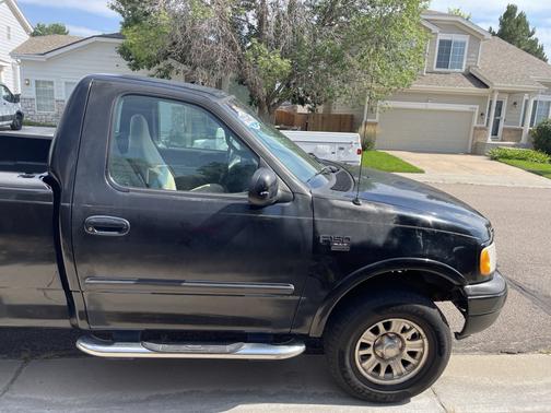 2002 Ford F-150 XLT