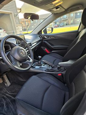 2015 Mazda Mazda3 i Touring