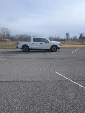 2023 Ford F-150 Lightning Pro