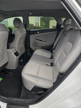 White 2017 Hyundai TUCSON Value