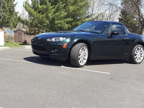 Green 2008 Mazda MX-5 Miata Grand Touring Hardtop Convertible