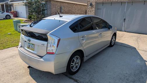 Silver 2011 Toyota Prius II