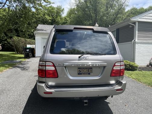2003 Toyota Land Cruiser Base