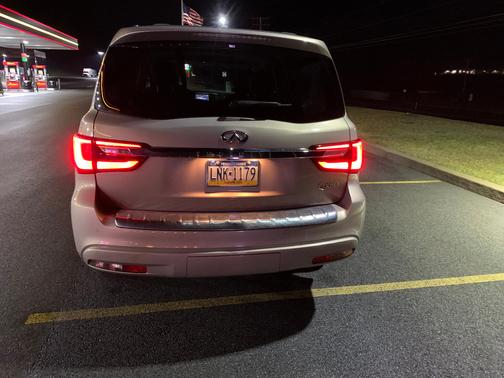 2019 INFINITI QX80 LUXE