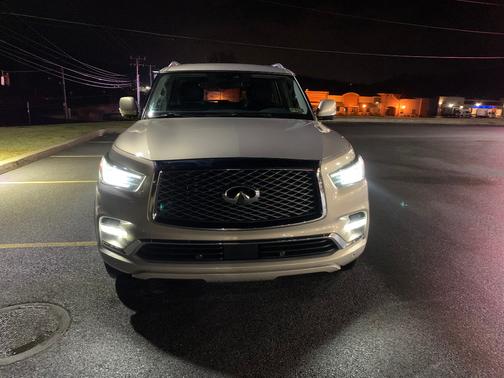 2019 INFINITI QX80 LUXE