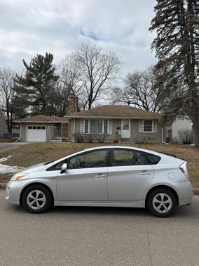 Silver 2012 Toyota Prius Five