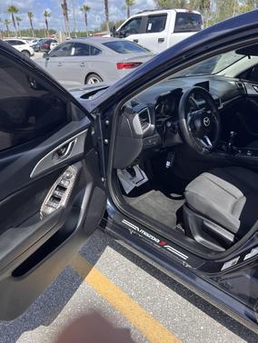 2018 Mazda Mazda3 Sport