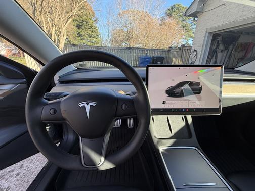 2023 Tesla Model 3 Performance