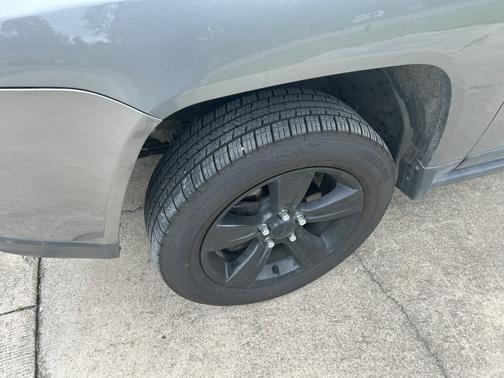 Gray 2012 Jeep Compass Sport