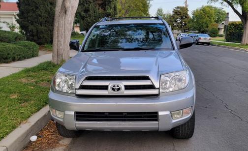 Silver 2004 Toyota 4Runner SR5