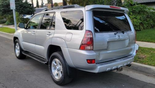 Silver 2004 Toyota 4Runner SR5