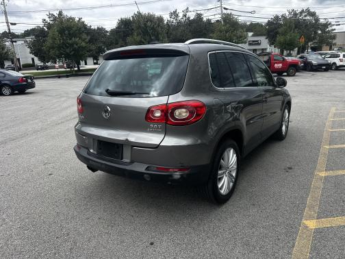 2009 Volkswagen Tiguan SEL