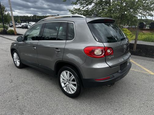 2009 Volkswagen Tiguan SEL