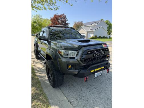 2016 Toyota Tacoma TRD Sport