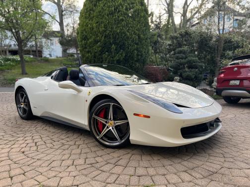 Photo 1 of 24 of 2015 Ferrari 458 Spider Base