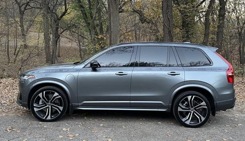 Gray 2020 Volvo XC90 Hybrid T8 R-Design