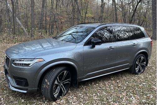 Gray 2020 Volvo XC90 Hybrid T8 R-Design