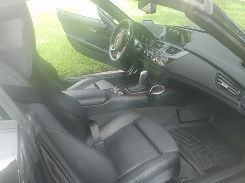 Black 2009 BMW Z4 sDrive30i