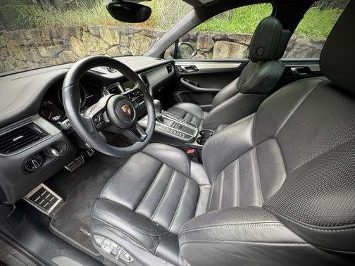 2015 Porsche Macan Turbo