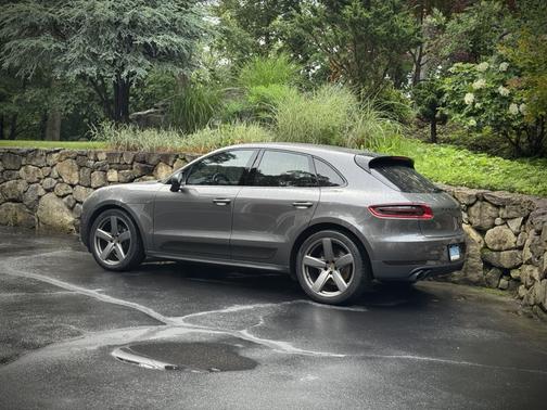 2015 Porsche Macan Turbo