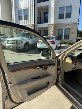 Beige 2003 Mercedes-Benz E-Class E320