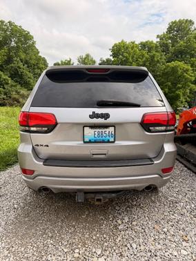 Silver 2015 Jeep Grand Cherokee Altitude