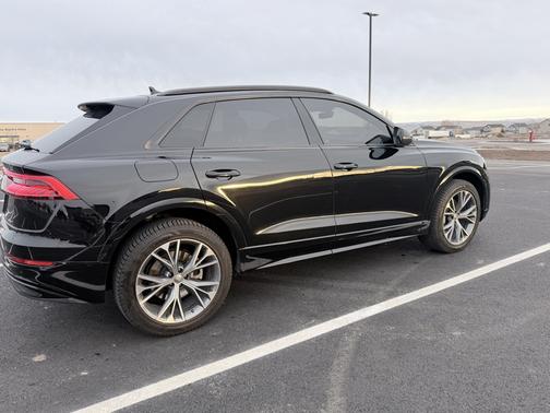 2020 Audi Q8 55 Premium