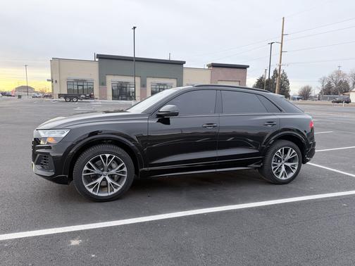 2020 Audi Q8 55 Premium