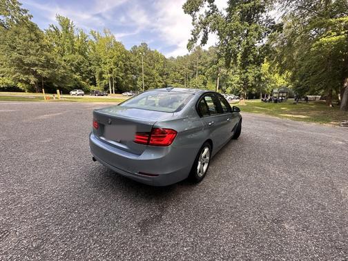 Blue 2013 BMW 320 i xDrive