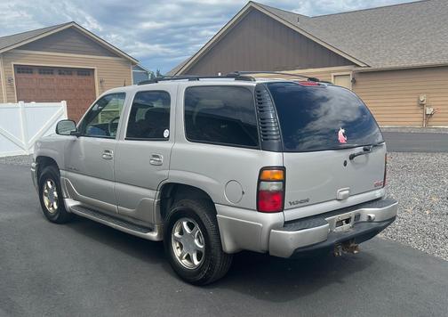 Silver 2004 GMC Yukon Denali