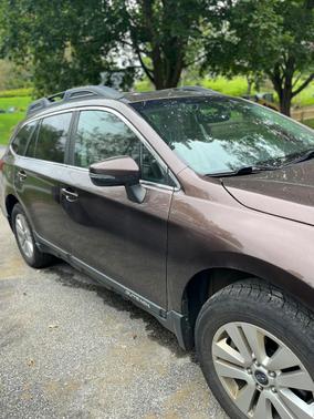 Brown 2019 Subaru Outback 2.5i Premium