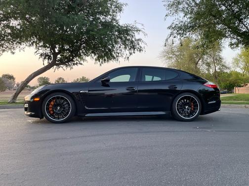 2012 Porsche Panamera Turbo