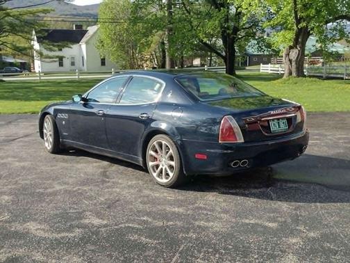 Blue 2007 Maserati Quattroporte Base