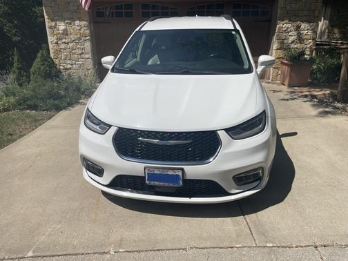 2021 Chrysler Pacifica Hybrid Touring L