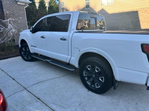 2023 Nissan Titan Platinum Reserve