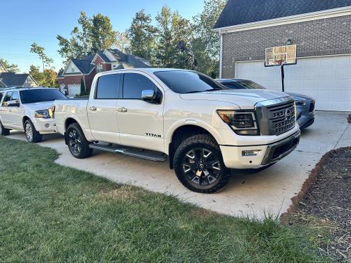 2023 Nissan Titan Platinum Reserve