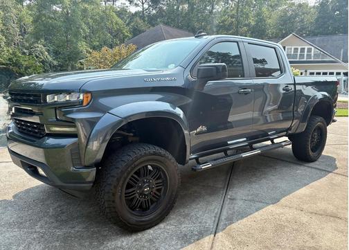 Silver 2019 Chevrolet Silverado 1500 RST