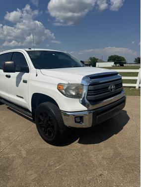 2014 Toyota Tundra SR5