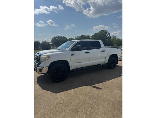 2014 Toyota Tundra SR5