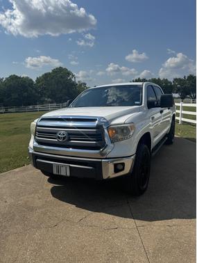 2014 Toyota Tundra SR5