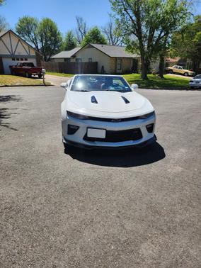 White 2018 Chevrolet Camaro 2SS
