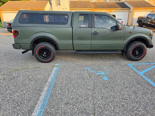 Green 2014 Ford F-150 XLT