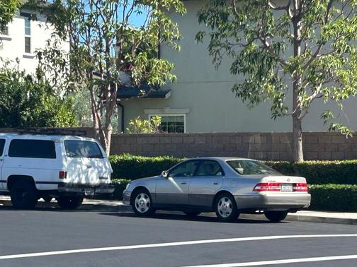 Silver 2000 Lexus ES 300 Base