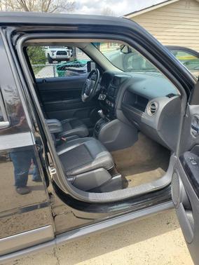 Black 2016 Jeep Patriot Sport